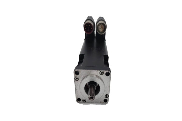 Allen Bradley Servo Motor MPL-B1530U-VJ74AA | 24 VDC | 460 VAC - Image 3