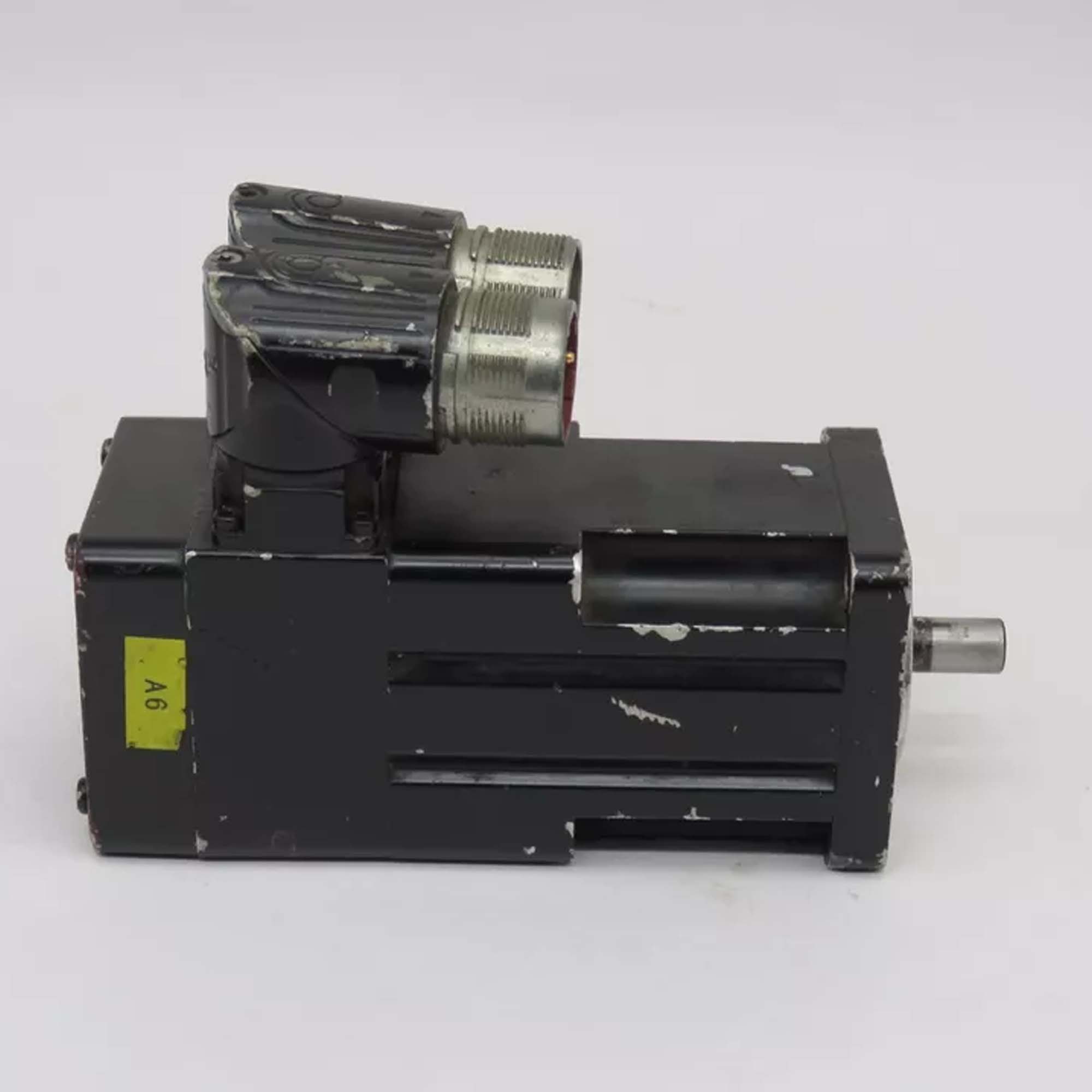 MPL-A1520U-EJ72AA Allen-Bradley MPL servo motor